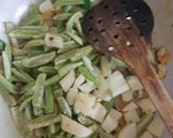 A picture of step 4 of Masala Baath without Goda Masala.