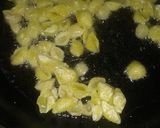 A picture of step 5 of Crispy and crunchy macaroni kurkury.