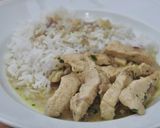 Une image de l'étape 2 de Emincé de dinde au curry et lait de coco (IG bas).