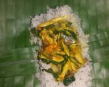 Foto langkah ke 7 dari resep Nasi Bakar Spesial Tuna.