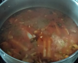 Foto del paso 5 de la receta: Merluza en salsa con espárragos y champiñones