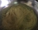 Foto langkah ke 1 dari resep Spaghetti Aglio Olio Tuna.