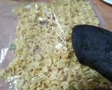 Foto langkah ke 4 dari resep 77. Crispy Nugget mie kering.