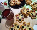 Foto del passaggio 12 della ricetta ANTIPASTI FIORI DI SFOGLIA 🏵️🌼😋