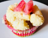 Φωτογραφία βήματος 8 της συνταγής Cupcake με γλάσο αναρή-βούτυρο και Παφίτικα λουκούμια τριανταφύλλου