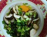 รูปขั้นตอนการทำที่ 1 ของ ไข่เจียวเห็ดหอม