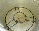 A picture of step 3 of Indian Dhokla.