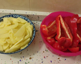 Foto del paso 2 de la receta: Churrascos a la plancha con tomatitos de pera, patatas y pimientos fritos