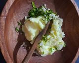Foto langkah ke 1 dari resep Simple Garlic Bread.