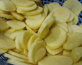 Foto del paso 2 de la receta: Patatas con bacalao al horno!!😋🍽