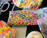 Foto del paso 4 de la receta: Galletas navideñas 🎄🎅🏼 con glasé real