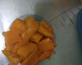 Foto langkah ke 1 dari resep Mango popsicle.