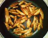 Foto del paso 2 de la receta: Papas rústicas en sartén essen