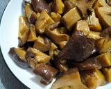 Foto langkah ke 7 dari resep Shiitake Tumis Kecap.