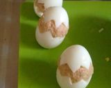 Foto del paso 8 de la receta: Huevos rellenos de atún (pollitos saliendo del cascarón)👍💕🐣🐣
