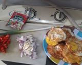 Foto langkah ke 1 dari resep Telur ceplok saus tiram.