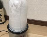 Hình bước làm 1 của món Smoothie Sữa Dâu cho người Tiểu Đường