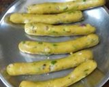 राजस्थानी बेसन के गट्टे (Rajasthani besan ke gatte recipe in Hindi) रेसिपी चरण 2 फोटो
