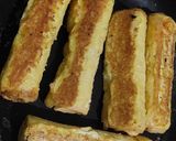 Foto langkah ke 4 dari resep Sosis Gulung Roti Tawar.