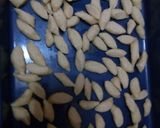 Foto langkah ke 6 dari resep Biji Ketapang Ala Neng Fina.