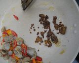 Foto langkah ke 3 dari resep Tumis Kangkung Saos Tiram #dapurelbeweek16.