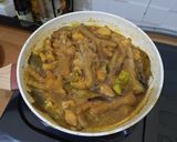 Foto langkah ke 5 dari resep Ceker Topping Mie Ayam Karya Anindya.
