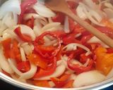 Foto del paso 2 de la receta Crema de pimientos rojos