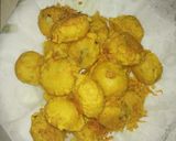 A picture of step 8 of Hot and spicy potato balls.