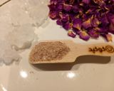 عکس مرحله 1 از دستور مسحوق گل محمدی و زنحبیل
