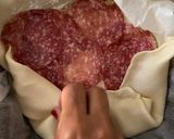 Foto del passaggio 2 della ricetta Torta salata salame e ricotta