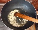 এগ চিকেন ফ্রাইড রাইস (Egg chicken fried rice recipe in Bengali) রেসিপি ধাপ - 3 ছবি