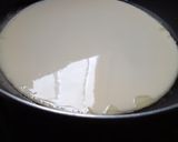 A picture of step 3 of Crepe egg roll.