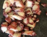 Foto del paso 3 de la receta: Ñoquis con pulpo, gulas y huevos de codorniz