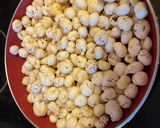 A picture of step 1 of Makhana Bhel.