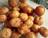 Foto langkah ke 5 dari resep Bola bola ubi.