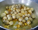 A picture of step 2 of Simple Vegetarian Bún Huế.