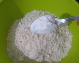 A picture of step 1 of Steamed Wheat Flour Cake.