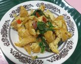 Foto langkah ke 6 dari resep Oseng Tahu Pong & Kemangi.