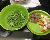 Foto langkah ke 1 dari resep Tumis Buncis Bakso.