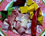 รูปขั้นตอนการทำที่ 1 ของ แกงพริกไก่ฟักทอง