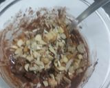 A picture of step 2 of Nuts chocolate.