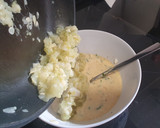 Foto del paso 3 de la receta: Tortilla de calabacín y cebolla