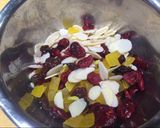 Foto langkah ke 3 dari resep Stollen - Fruit Bread.