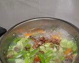Foto langkah ke 5 dari resep Sayur Sop Ceker.