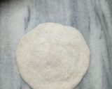 A picture of step 3 of Qeema paratha.