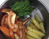 Hình bước làm 1 của món Canh nghêu thì là nhanh siêu tốc
