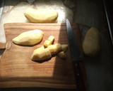 Foto del paso 1 de la receta: Papas al vinagre y doradas al horno