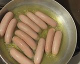 A picture of step 3 of Spaghetti & Sausage.