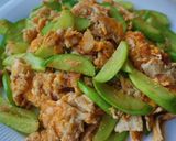 รูปขั้นตอนการทำที่ 3 ของ ไข่ผัดแตง🥚🍳🥒