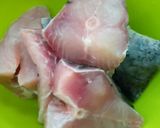 A picture of step 1 of Totapuri Mango Catla Fish Curry.